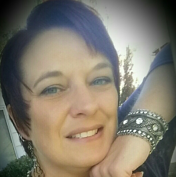 Meet your Posher, Patricia - Picture 1 of 1