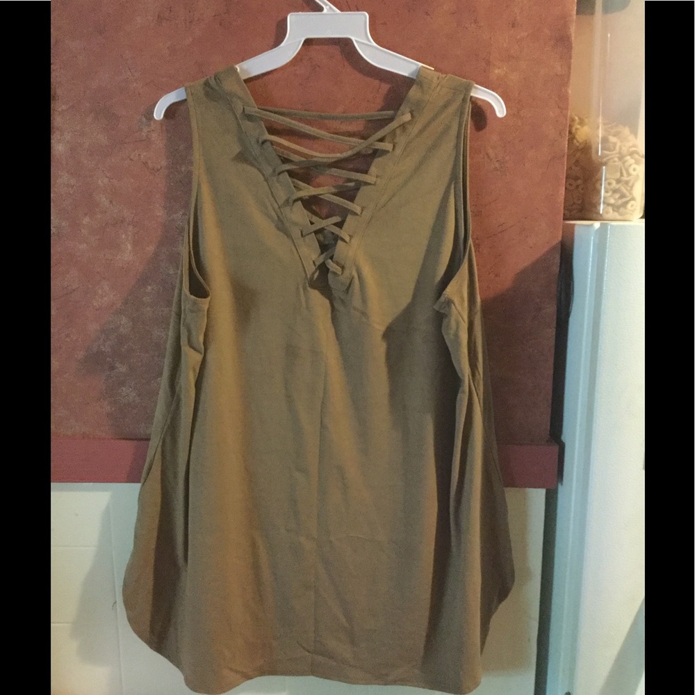Plus size Suede-like sleeveless top w/lace up back - Picture 4 of 5