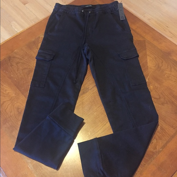 NWT JOE'S Jet Black Cargo Knit Joggers Sz 30 - Picture 3 of 4