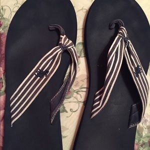 Abercrombie flip flops