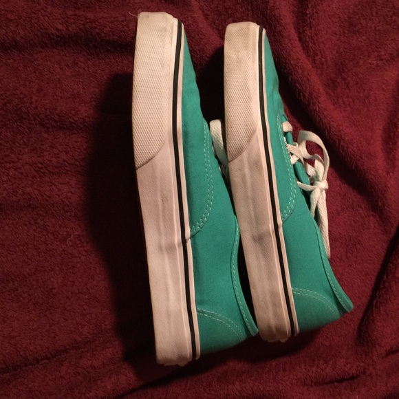 Vans shoes - Picture 3 of 4