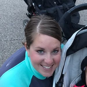 Meet your Posher, Jenn