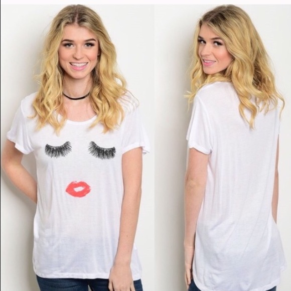 NEW Lovely Lashes and Lips graphic Tee Shirt 🎄🎄🎄🎄🎄. Perfect stocking stuffer - Picture 2 of 5