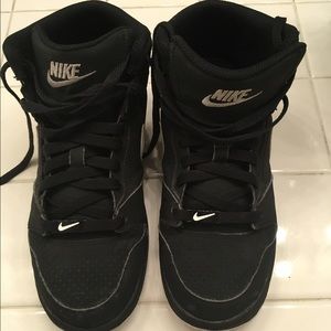 Black and white nike's
