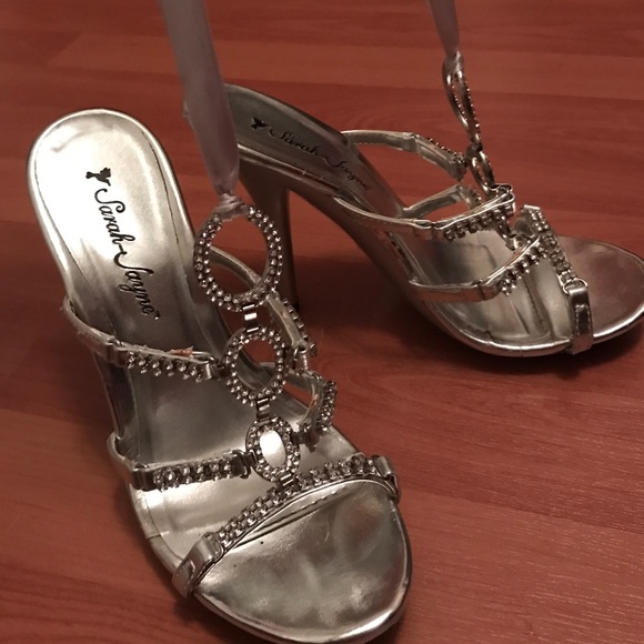 Heels - Picture 2 of 4