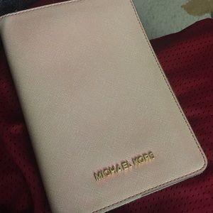 Michael kors ipad mini case