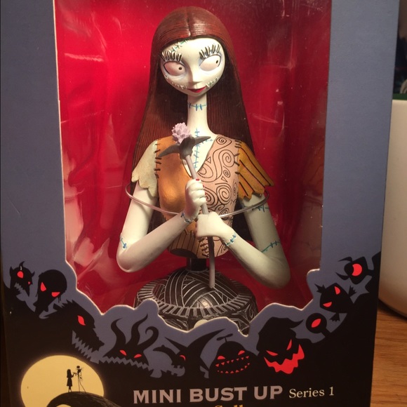 Sally Mini Bust Up Series 1