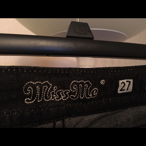 Miss Me Jeans - Picture 2 of 3