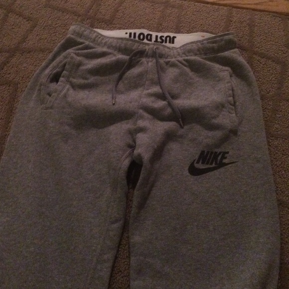 Nike grey small sweatpants