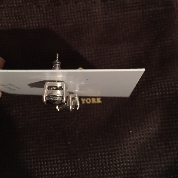SALE♦️KATE SPADE STUD EARRINGS NWT SLV/PLAT. - Picture 4 of 4