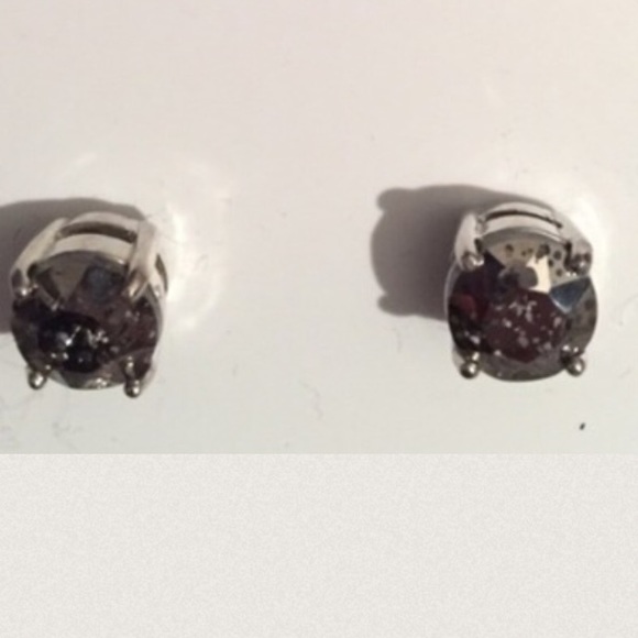 SALE♦️KATE SPADE STUD EARRINGS NWT SLV/PLAT. - Picture 2 of 4