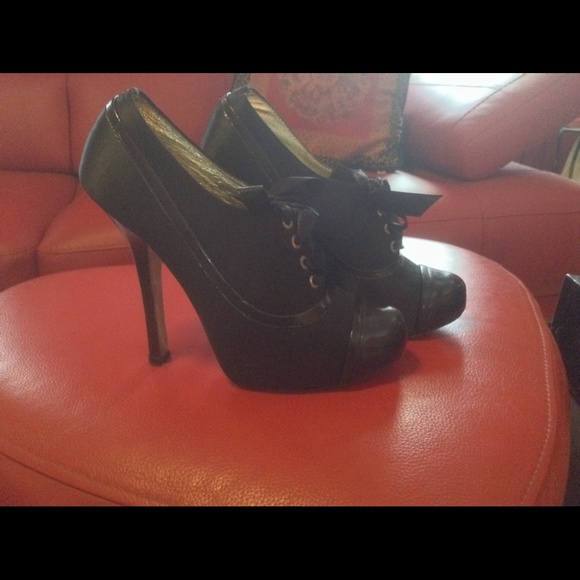 Bebe shoes size6