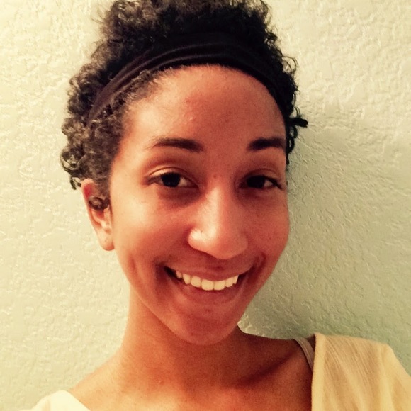 Meet your Posher, Elyse - Picture 1 of 1