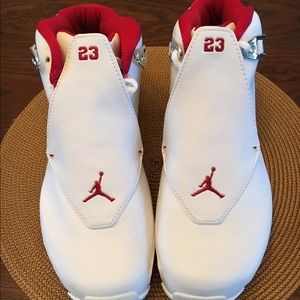 NWT Air Jordan XVIII red/white Sz 9.