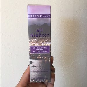 Urban Decay all nighter setting spray