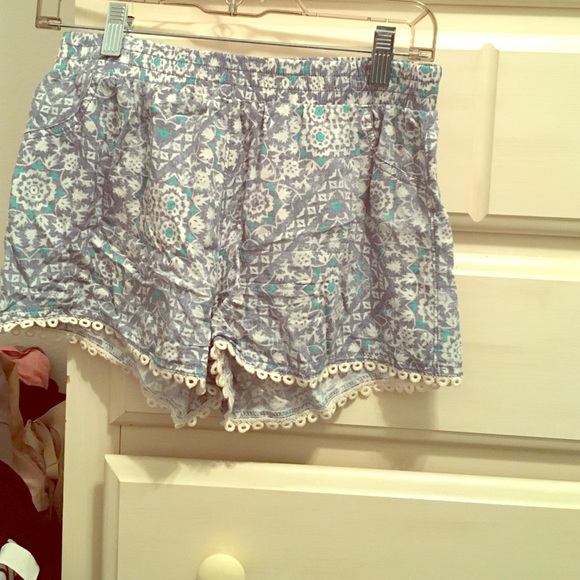 Printed soft shorts