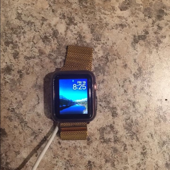 Apple Watch - Picture 3 of 4