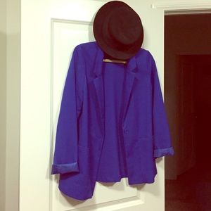 Royal blue blazer and Black hat