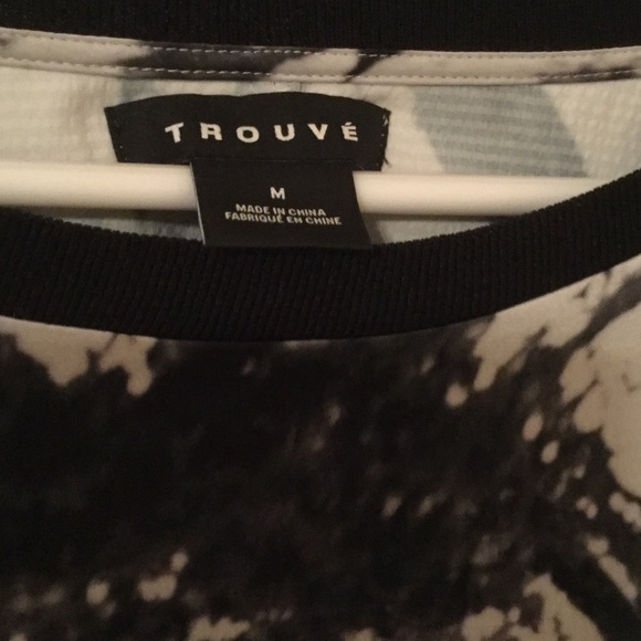 Top - Picture 2 of 2