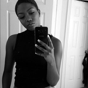 Meet your Posher, Mikayla