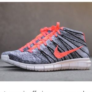 ISO NIKE FLYKNIT CHUKKA SIZE 8