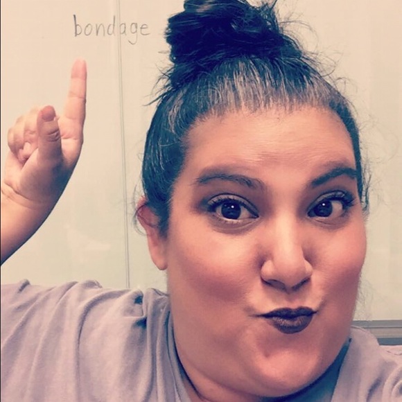 Meet your Posher, Nickii - Picture 3 of 3