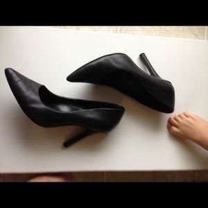 BCBGeneration Shoes - Black Bcbgeneration pumps shoes BCBGeneration Shoes - Black Bcbgeneration pumps shoes 