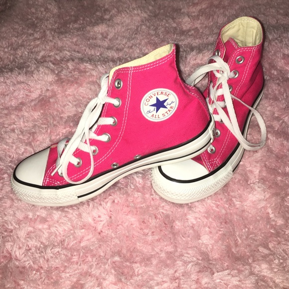 Pink converse