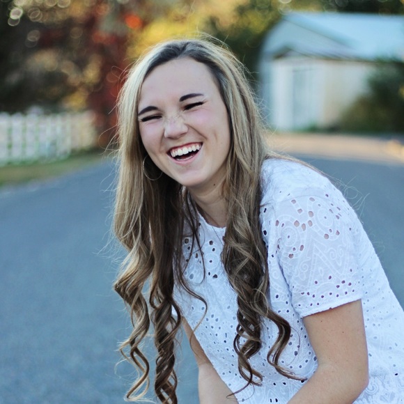 Meet your Posher, Lexie
