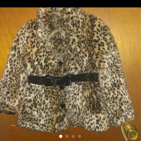 Kids furry leopard jacket size extra large 6x