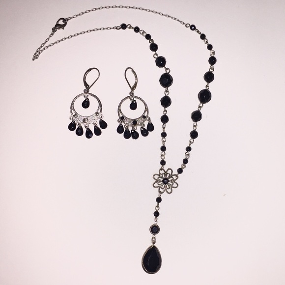 Goth Necklace & Earring Set