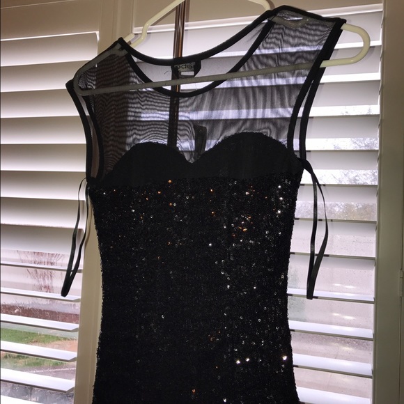Bebe XS Top Sequin/Mesh - Picture 2 of 4