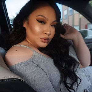 Meet your Posher, Alejandra