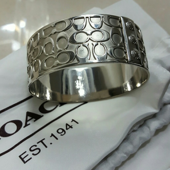 Coach 1" wide Silver Bangle bracelet - Picture 4 of 4