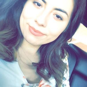 Meet your Posher, Claudia