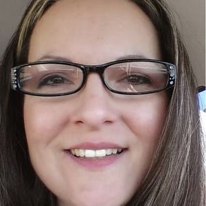 Meet your Posher, Desiree