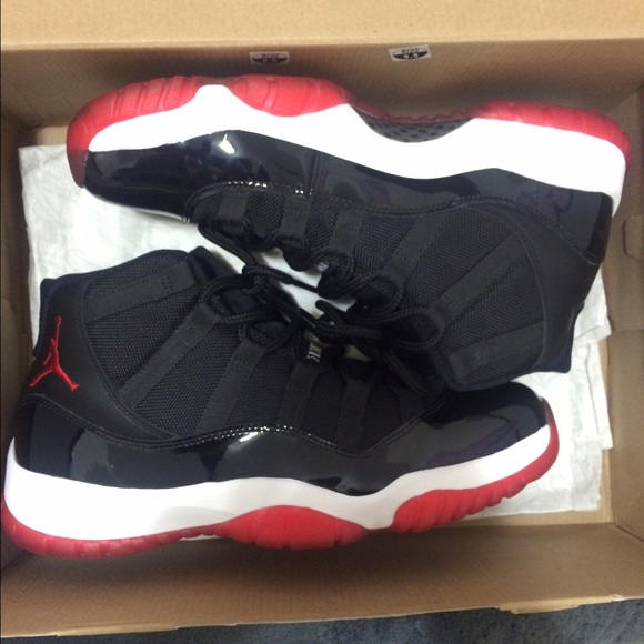 Jordan 11 Bred Black/Varsity Ref main image 4
