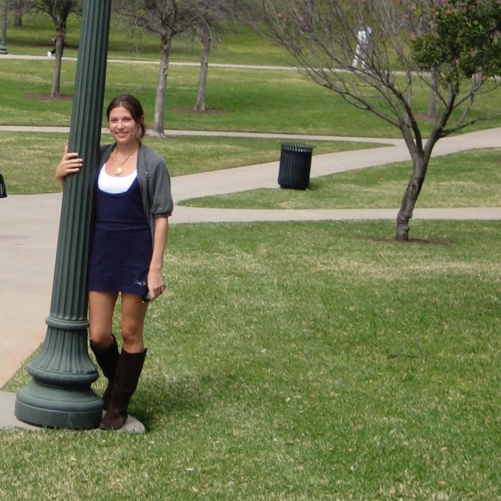 Meet your Posher, Cory - Picture 3 of 10