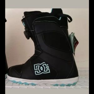 DC "Search" snowboard boots. BRAND NEW!!
