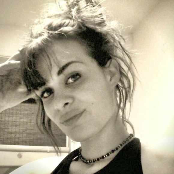 Meet your Posher, Courtney