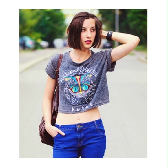 🍬Alice in Wonderland🍰Graphic Cropped T-shirt🍭 - Picture 4 of 8