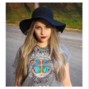 🍬Alice in Wonderland🍰Graphic Cropped T-shirt🍭