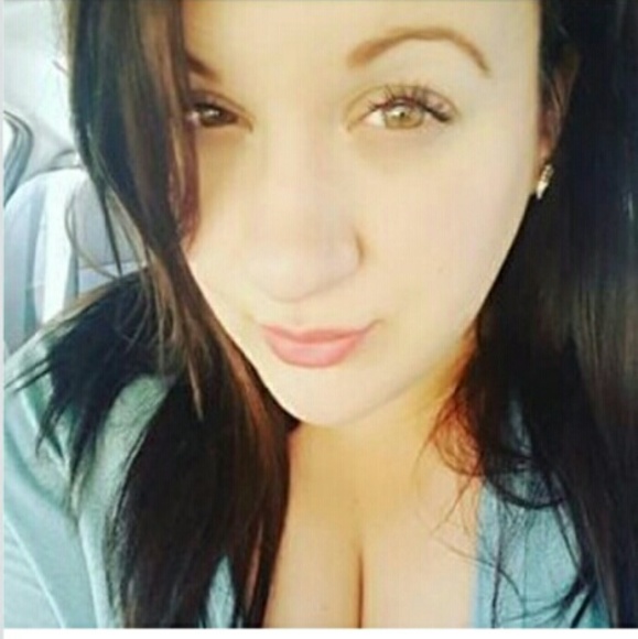 Meet your Posher, Michelle - Picture 1 of 1