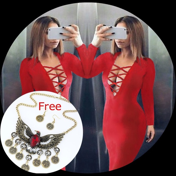 (NEW)(WITH FREE JEWELRY)plunging long sleeve dress