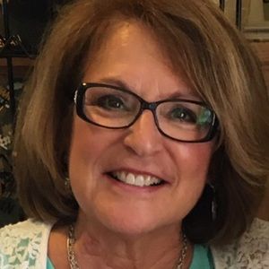 Meet your Posher, Debbie