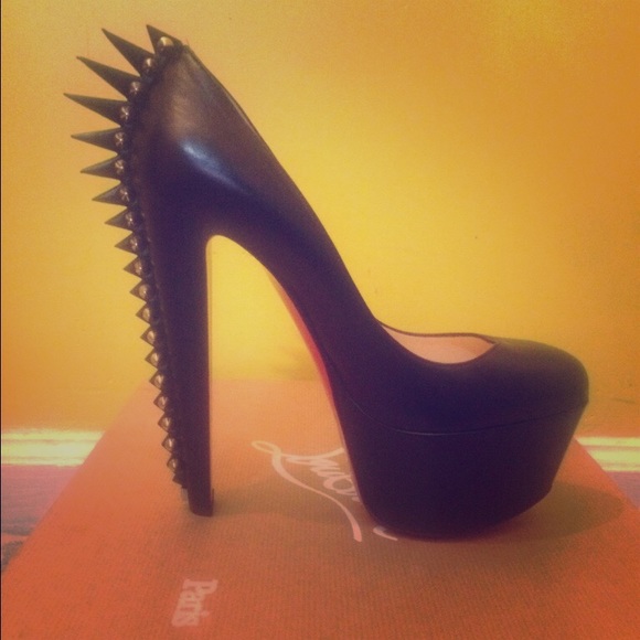 Christian Louboutin Shoes - Christian Louboutin