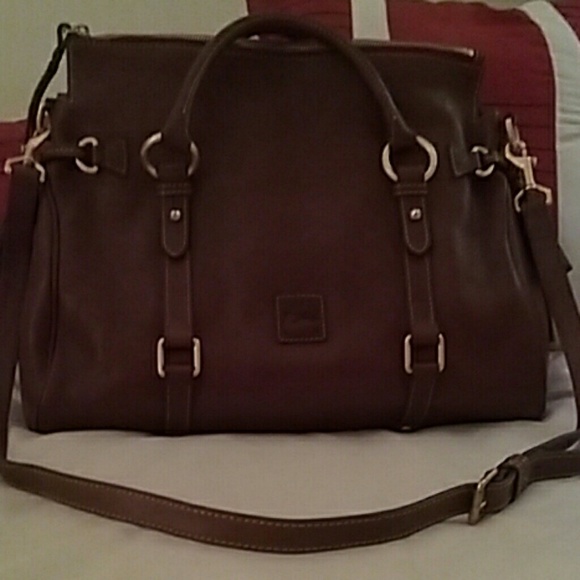 "Last Chance"Dooney&Bourke large bag.Price firm.
