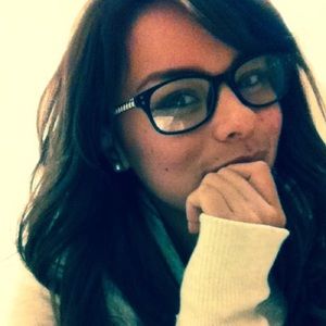 Meet your Posher, Jakeline