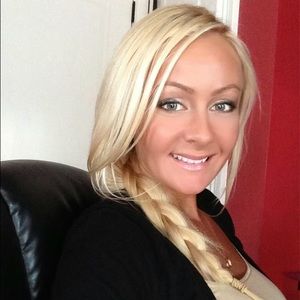 Meet your Posher, Amber