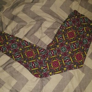 EUC LuLaRoe Leggings Celtic Knot Unicorn TC
